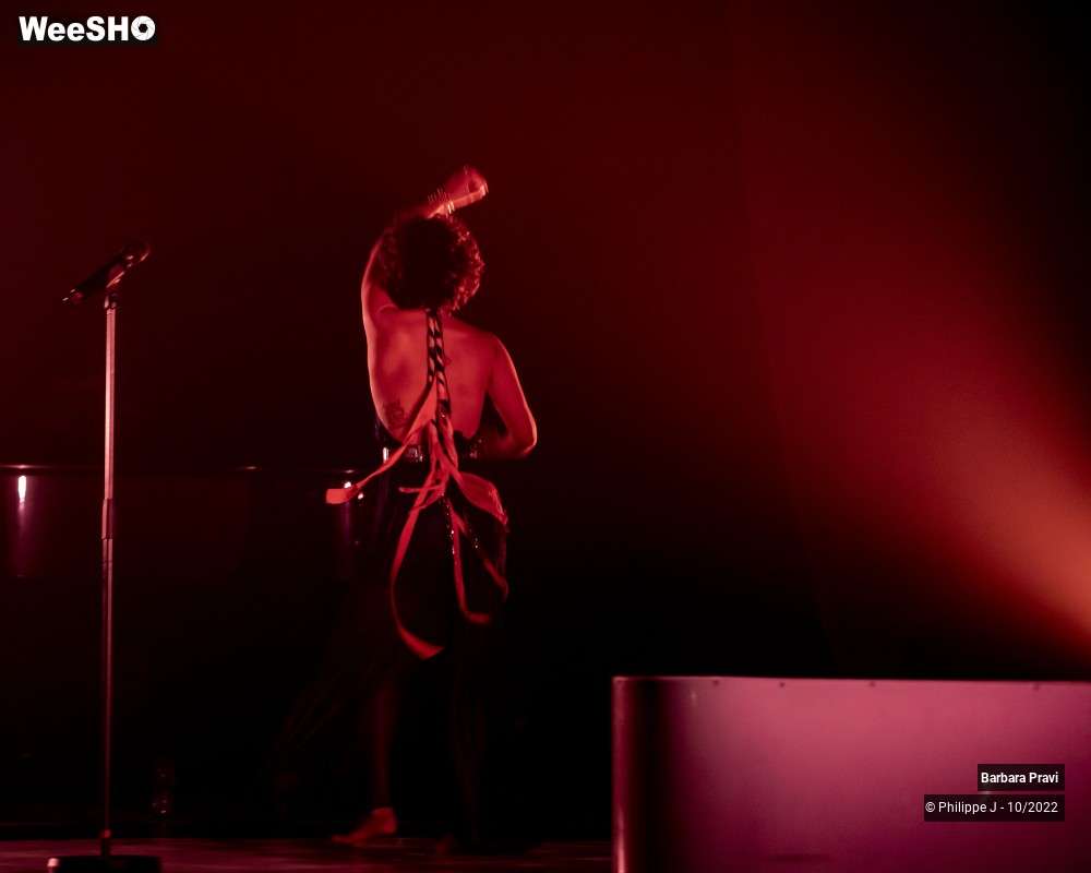 19/20 photos du spectacle Barbara Pravi