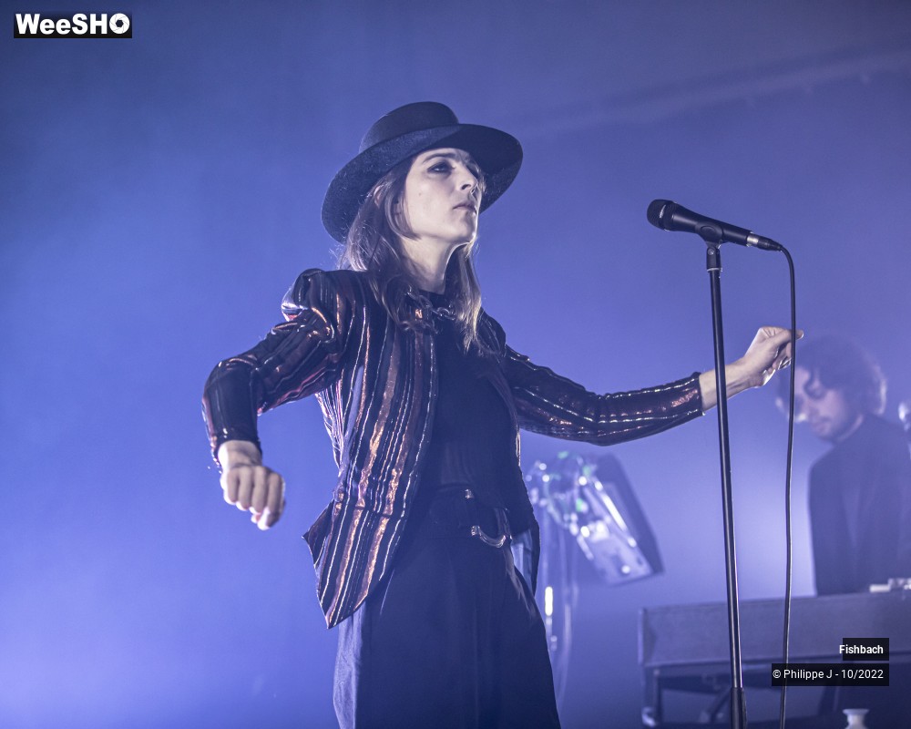 12/13 photos du spectacle Fishbach