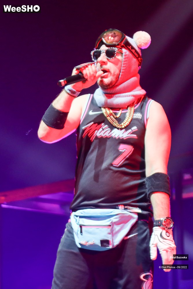 18/89 photos du spectacle Fatal Bazooka