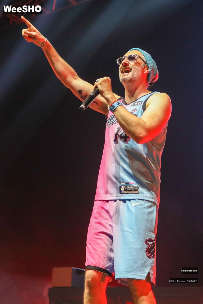 38/89 photos du spectacle Fatal Bazooka