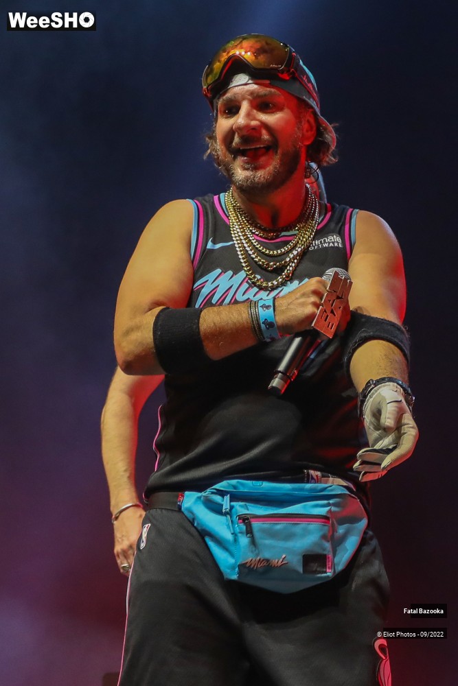 39/89 photos du spectacle Fatal Bazooka