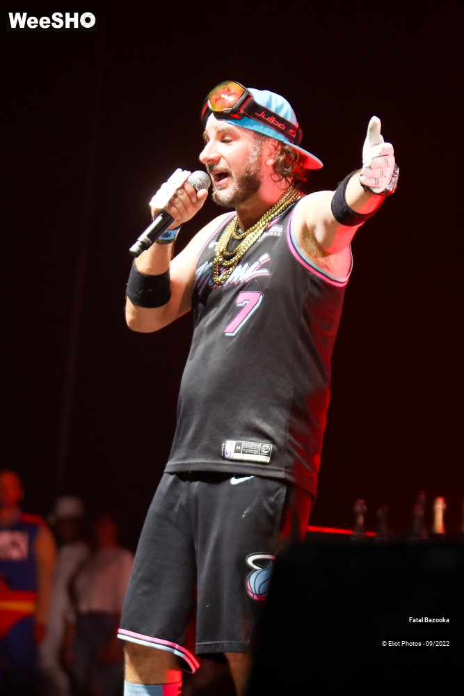 50/89 photos du spectacle Fatal Bazooka