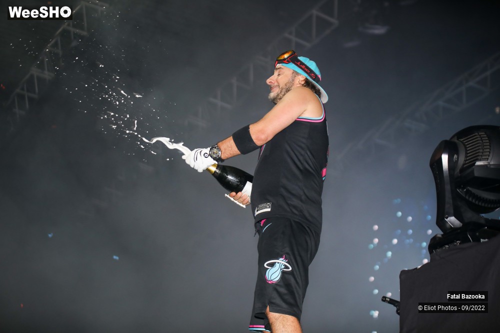 59/89 photos du spectacle Fatal Bazooka