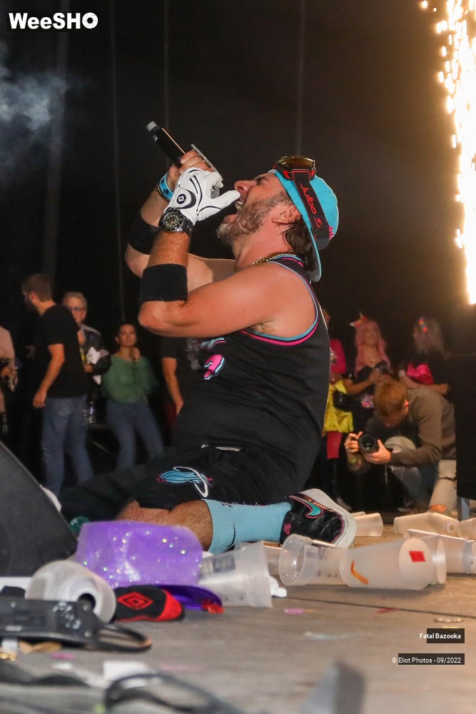 78/89 photos du spectacle Fatal Bazooka