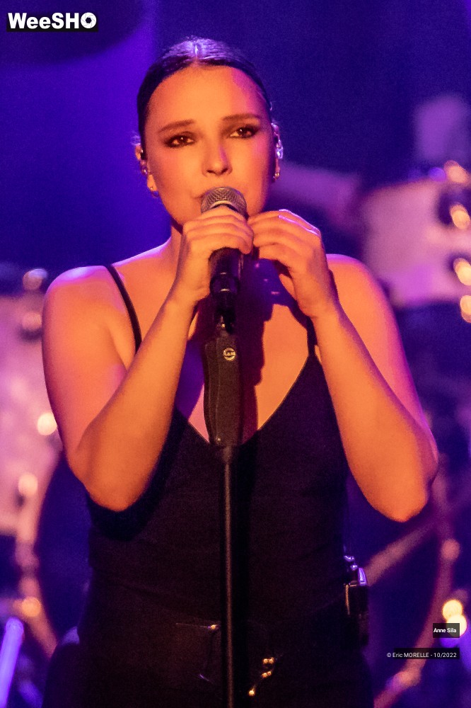 25/50 photos du spectacle Anne Sila