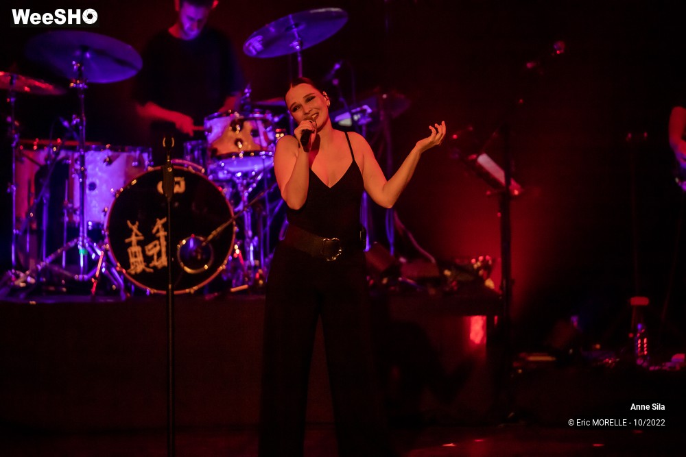 40/50 photos du spectacle Anne Sila