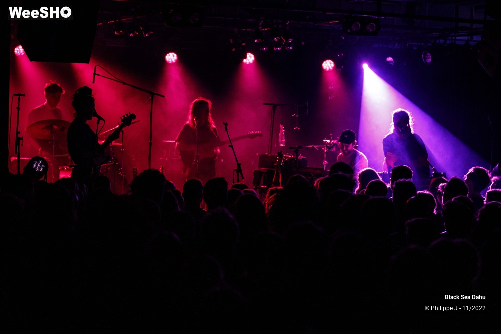 21/23 photos du spectacle Black Sea Dahu