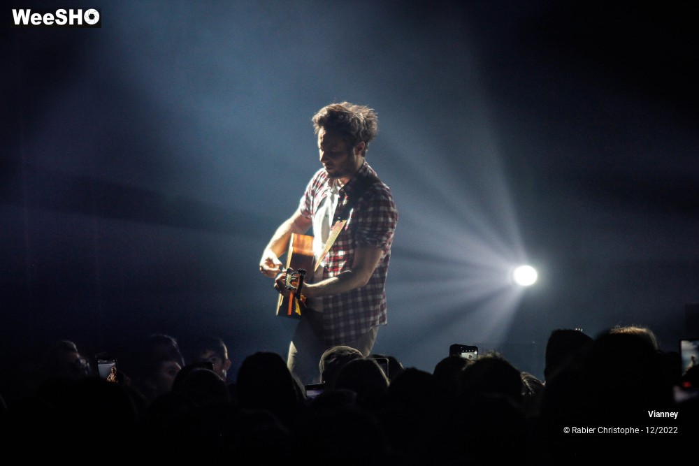 16/74 photos du spectacle Vianney