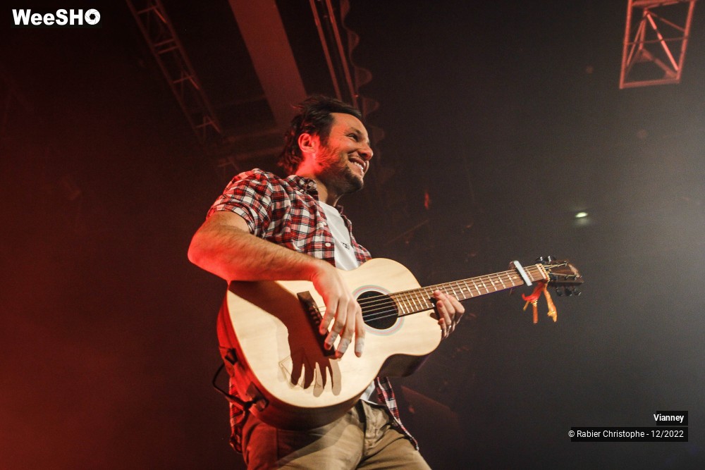 19/74 photos du spectacle Vianney