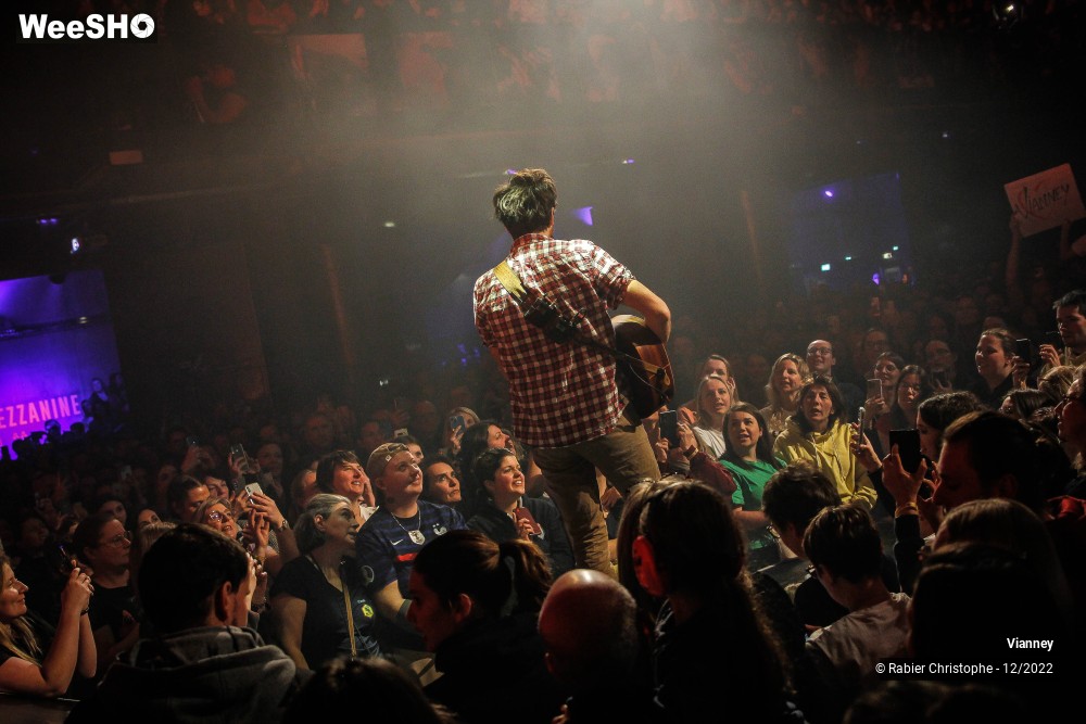 23/74 photos du spectacle Vianney