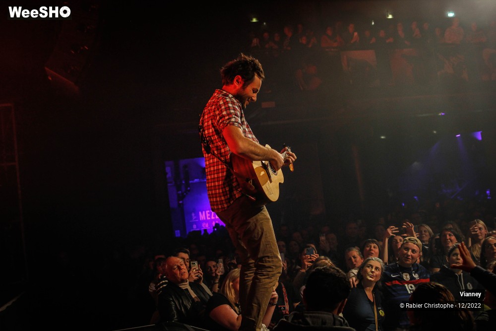 28/74 photos du spectacle Vianney