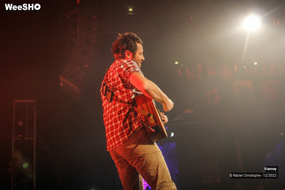 32/74 photos du spectacle Vianney