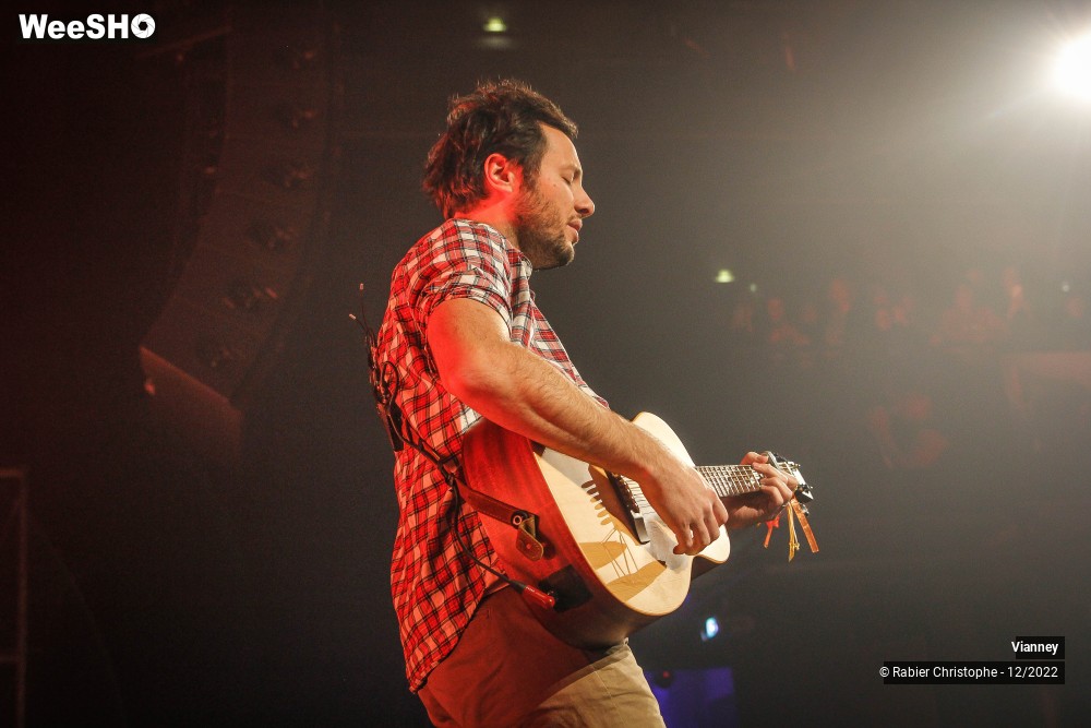 35/74 photos du spectacle Vianney