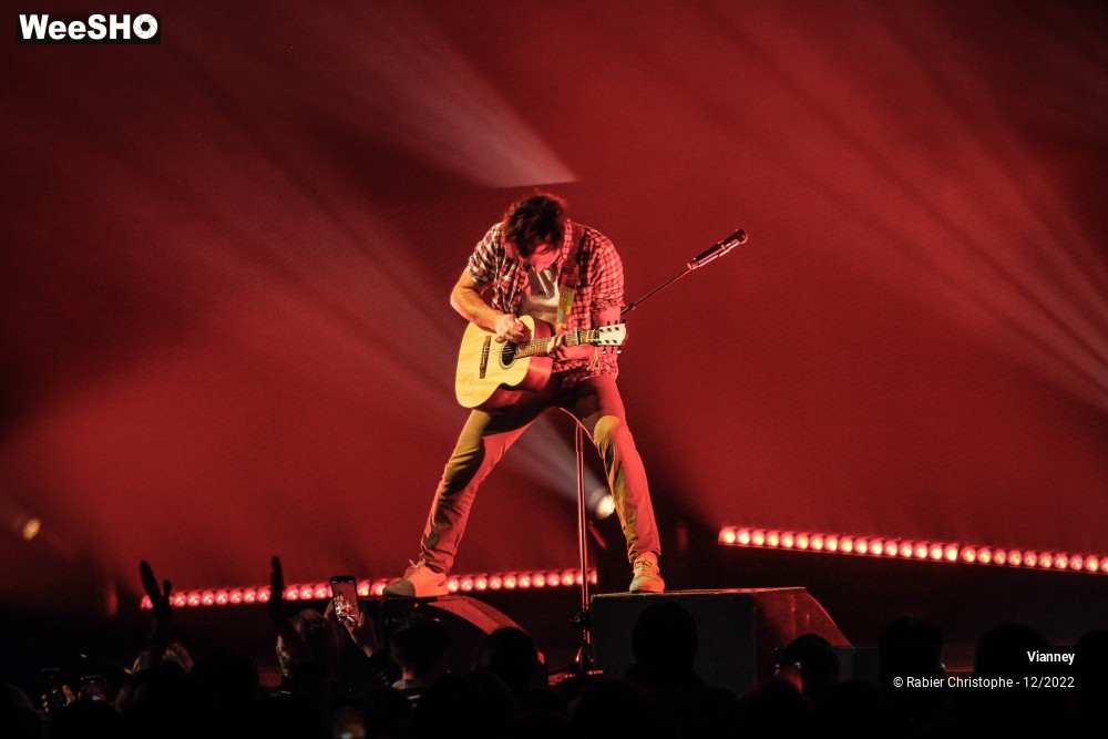 72/74 photos du spectacle Vianney