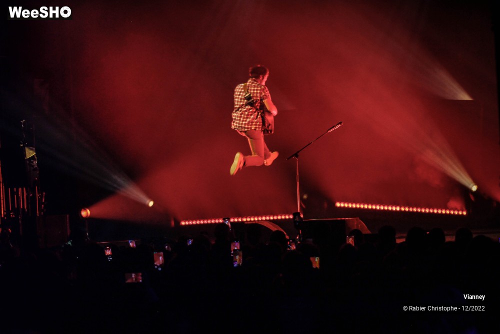 73/74 photos du spectacle Vianney