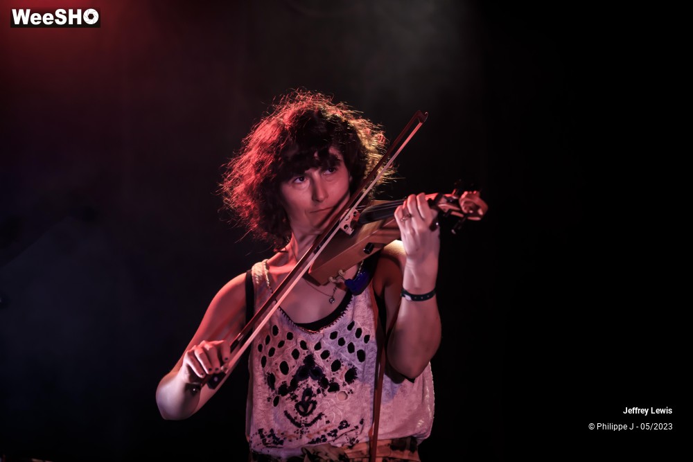 16/23 photos du spectacle Jeffrey Lewis & The Voltage