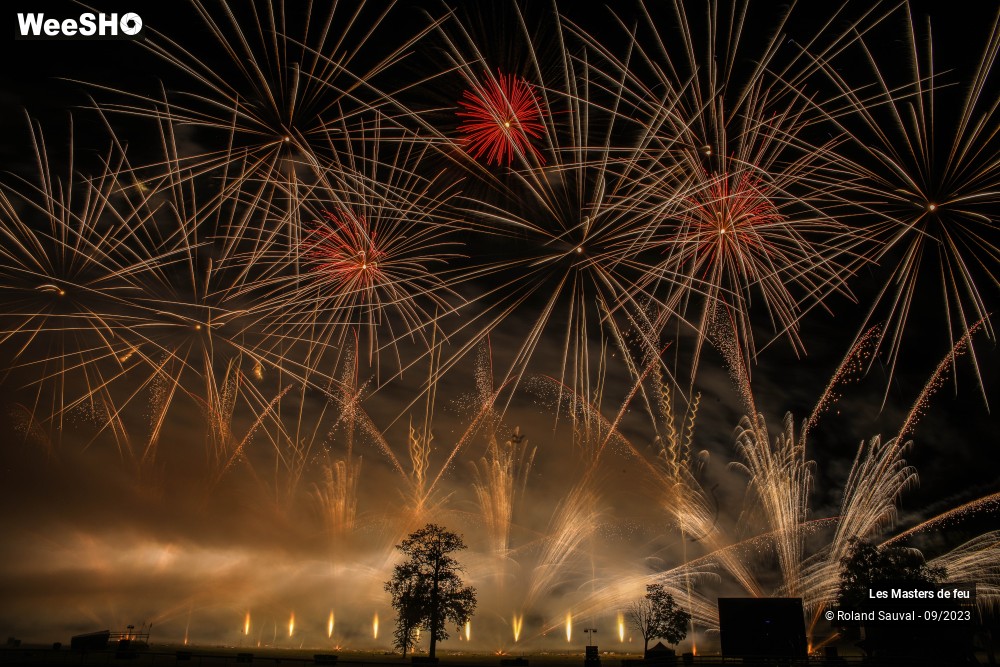 7/56 photos du spectacle Les Masters de Feux 2023