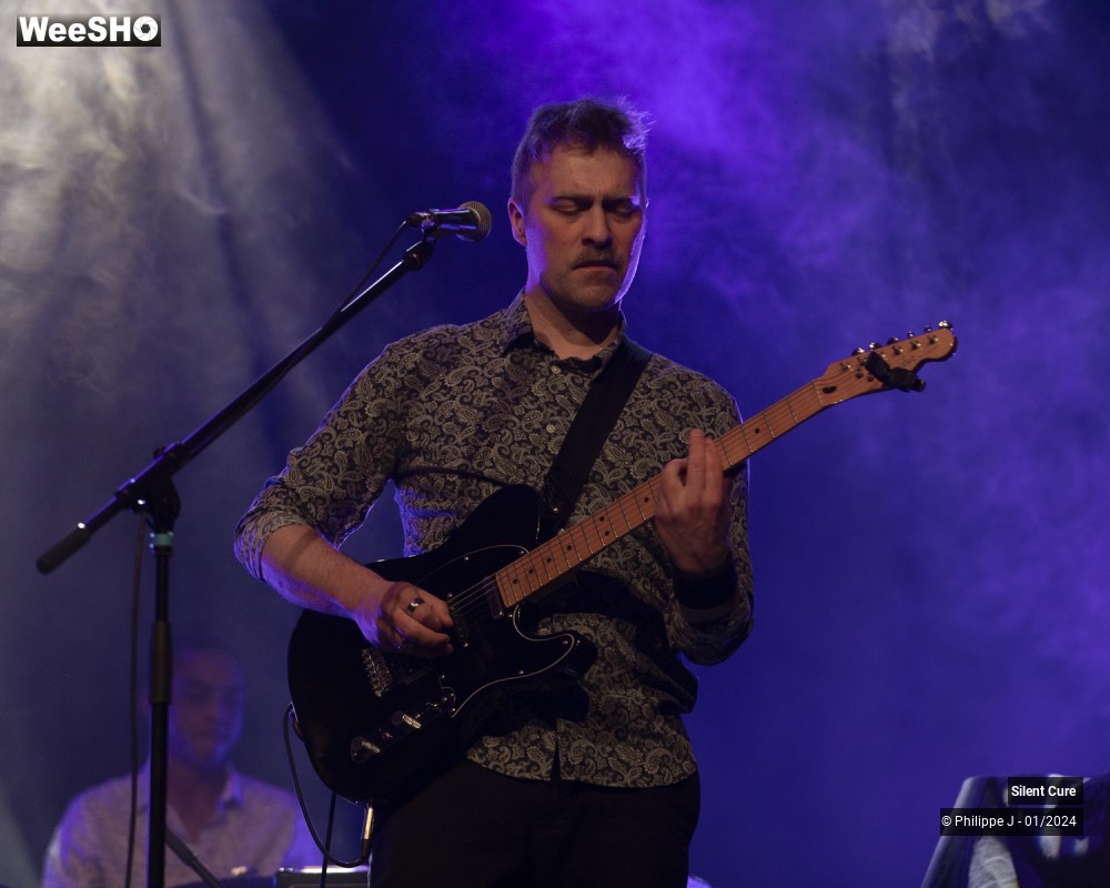 14/19 photos du spectacle Silent Cure