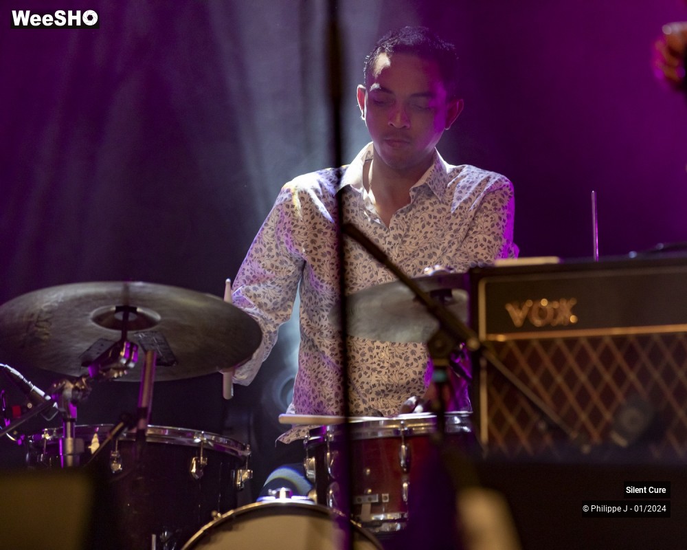 18/19 photos du spectacle Silent Cure