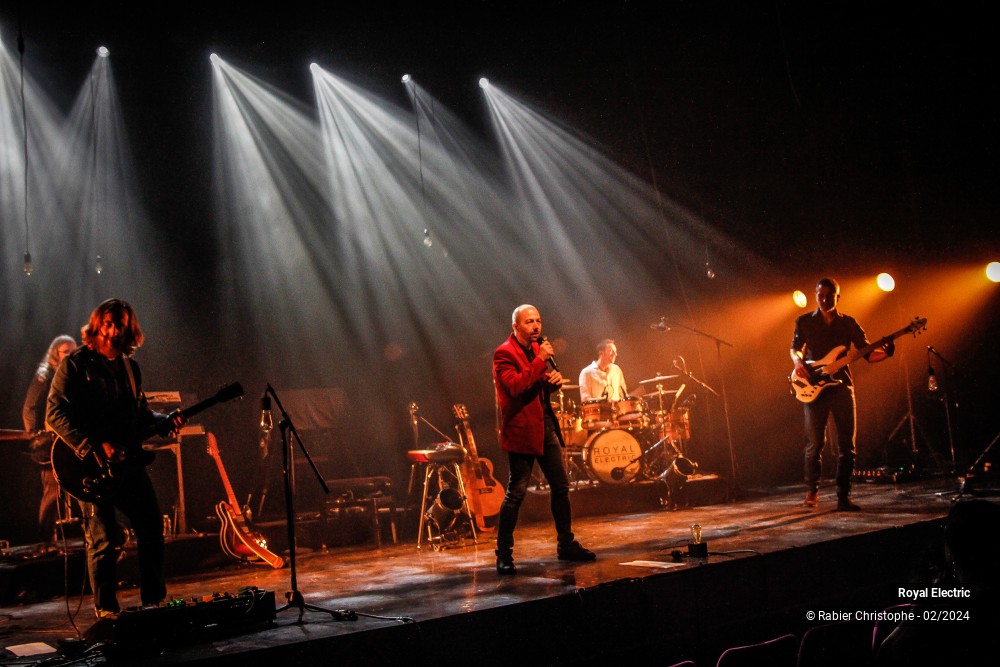 18/45 photos du spectacle Royal Electric