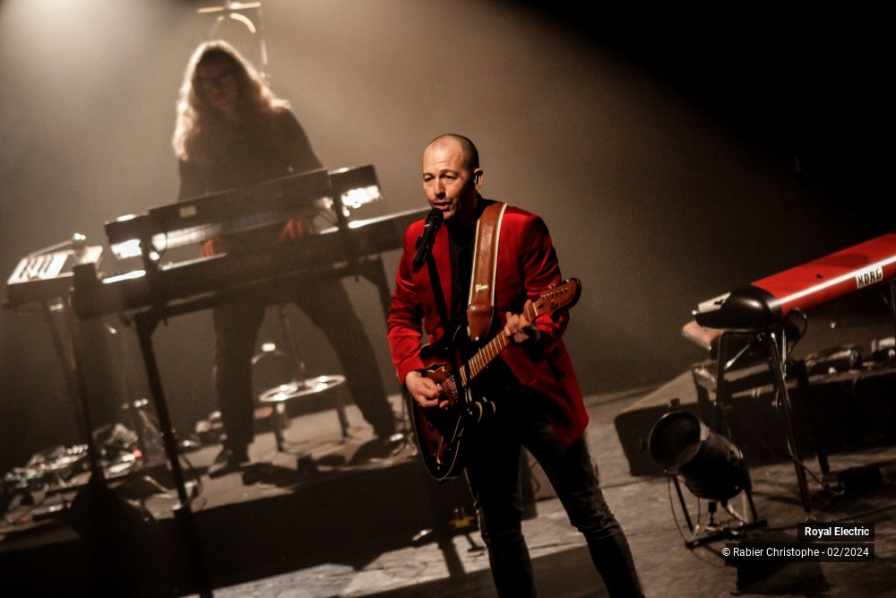 38/45 photos du spectacle Royal Electric
