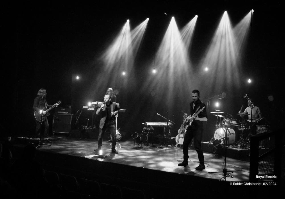 44/45 photos du spectacle Royal Electric