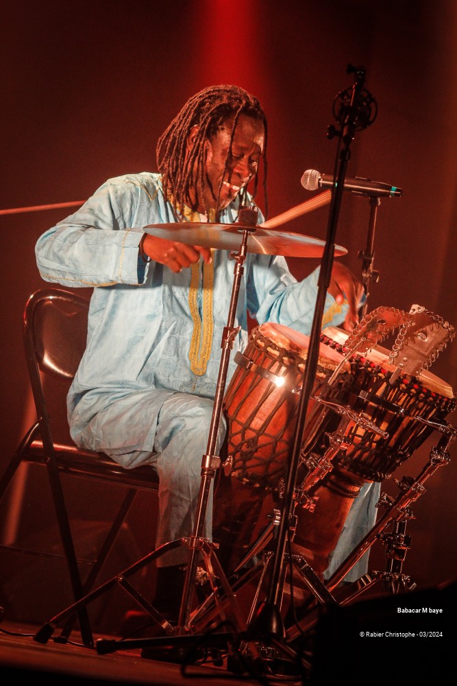 6/27 photos du spectacle Babacar Mbaye