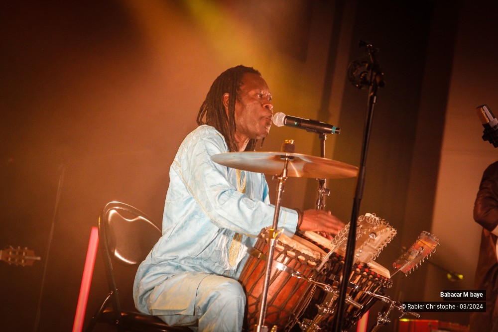 11/27 photos du spectacle Babacar Mbaye