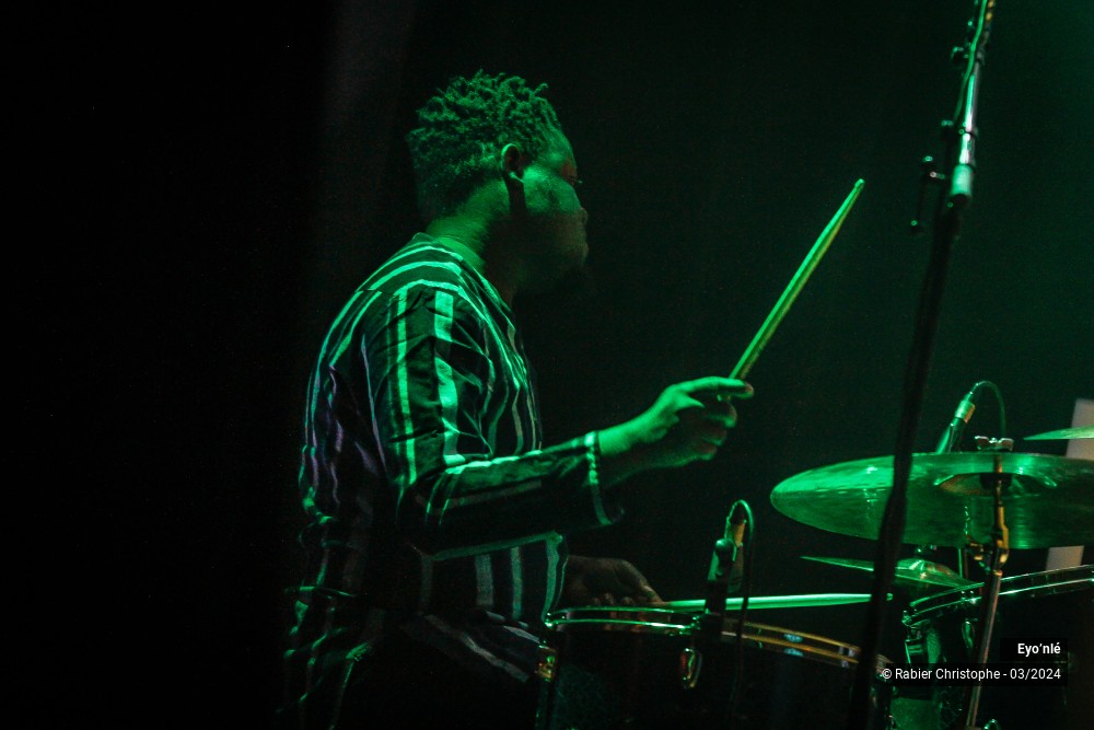 18/24 photos du spectacle Eyo’nlé