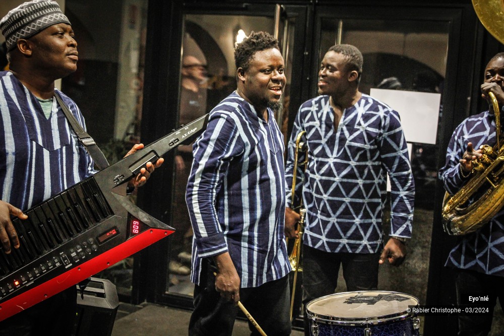 24/24 photos du spectacle Eyo’nlé