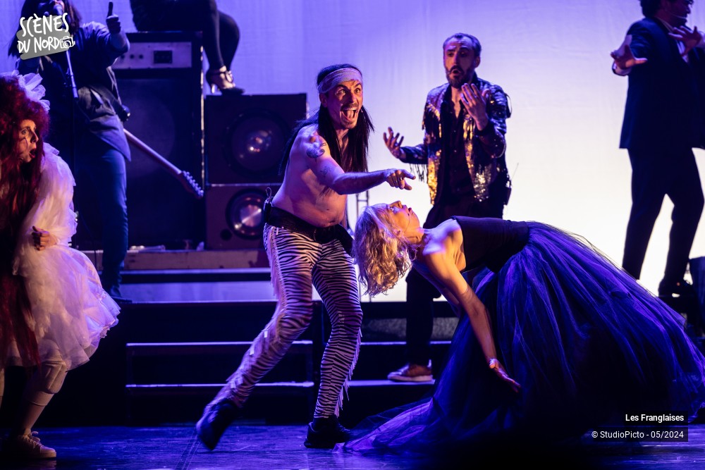 19/20 photos du spectacle Les Franglaises