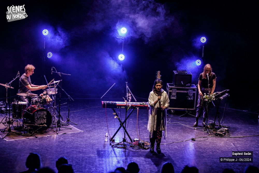 6/17 photos du spectacle Daphné Swân