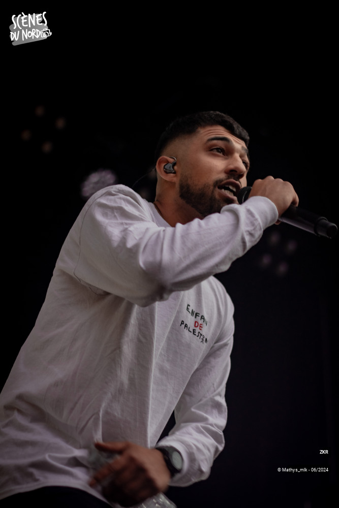 4/16 photos du spectacle ZKR sur la place de Roubaix