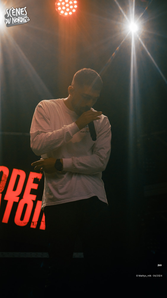 12/16 photos du spectacle ZKR sur la place de Roubaix