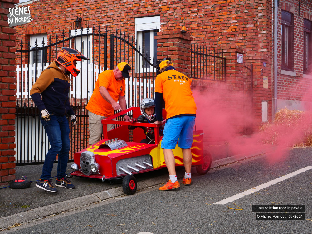 13/17 photos du spectacle Course caisses à savon