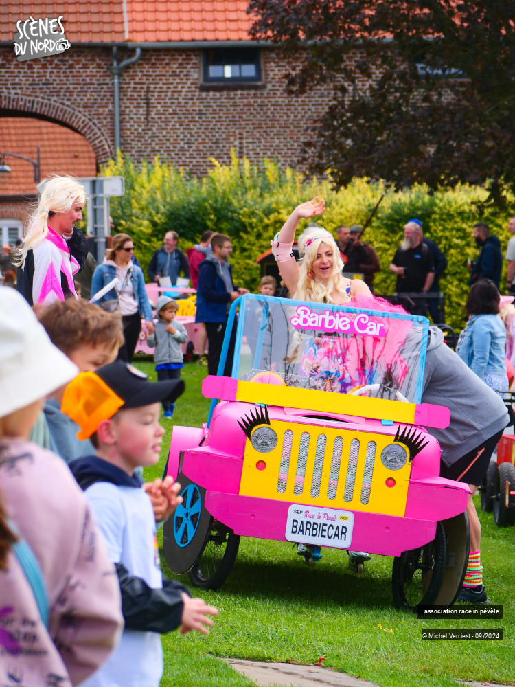 17/17 photos du spectacle Course caisses à savon
