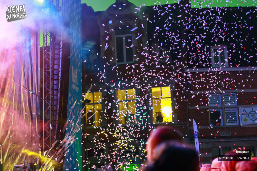 16/19 photos du spectacle Synapson