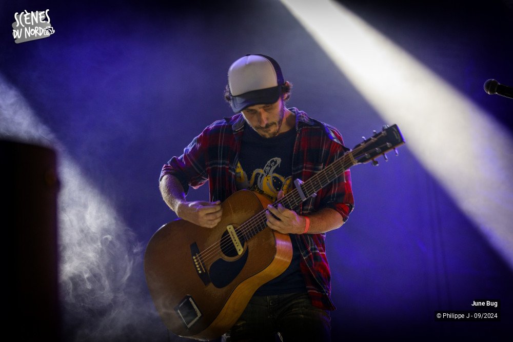 2/15 photos du spectacle June Bug