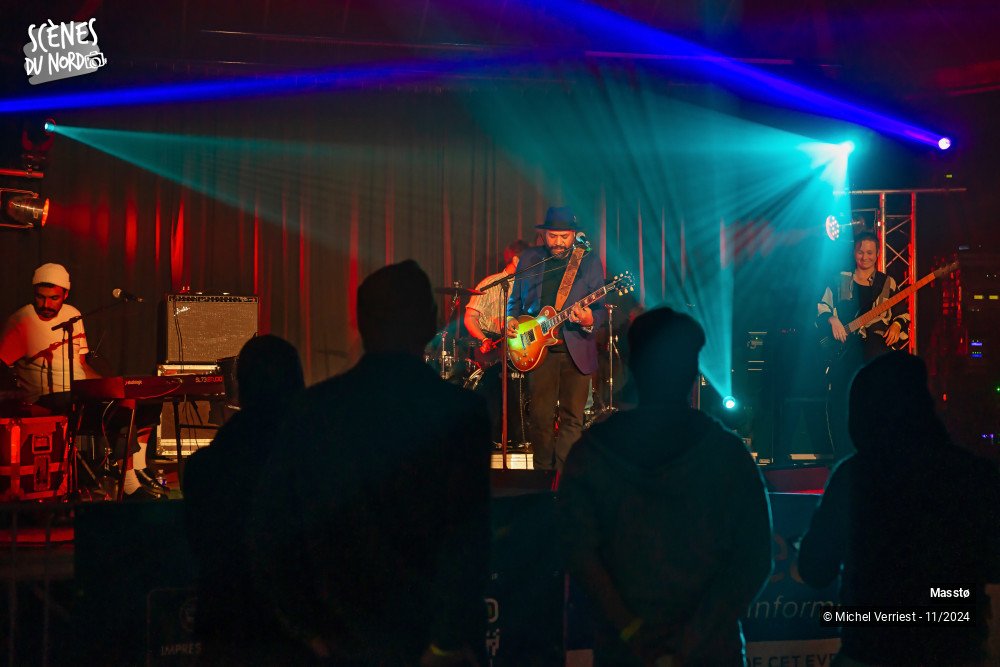 3/16 photos du spectacle MASSTØ au festival Diapazele