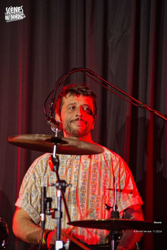 8/16 photos du spectacle MASSTØ au festival Diapazele