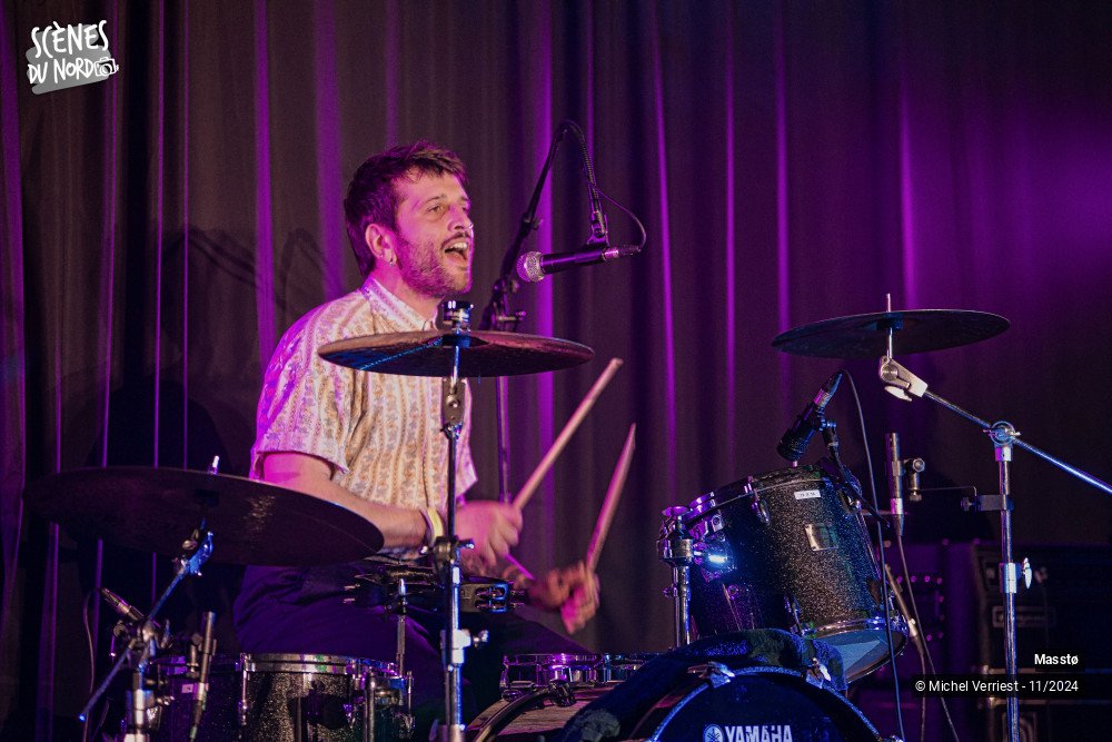 13/16 photos du spectacle MASSTØ au festival Diapazele