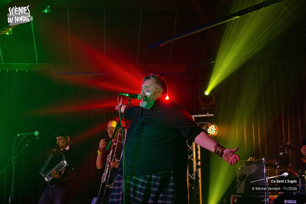 2/19 photos du spectacle ça sent l'sapin