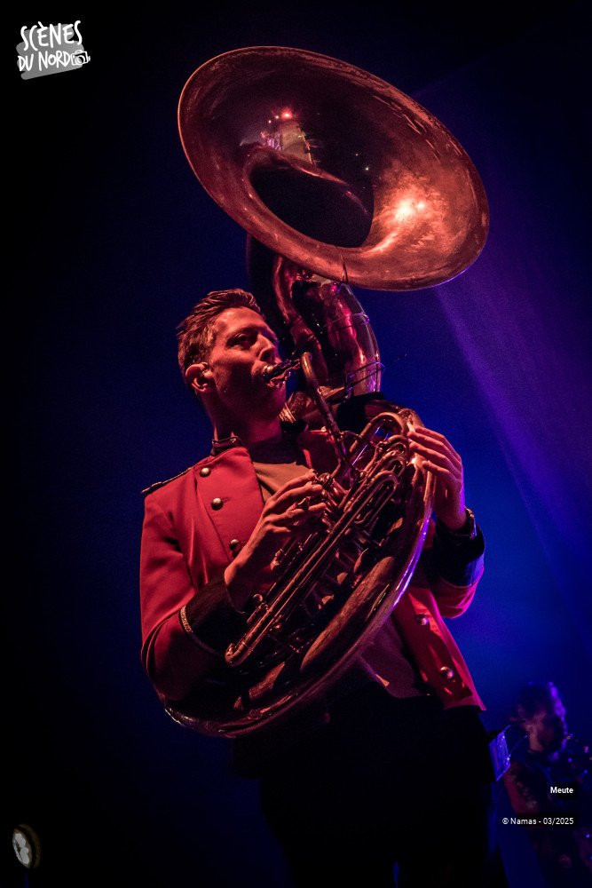 12/20 photos du spectacle Meute