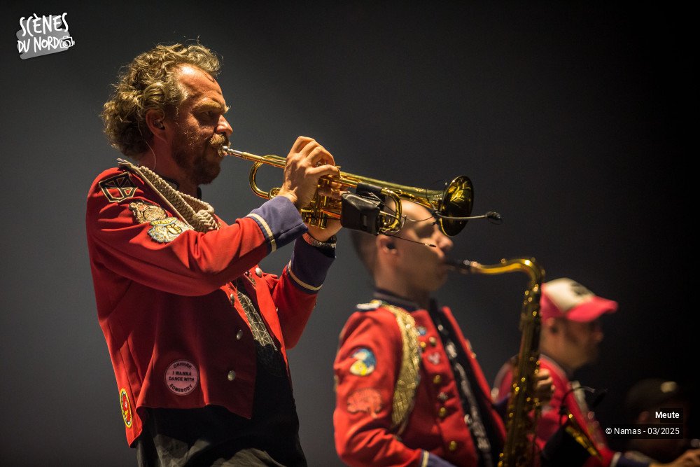 20/20 photos du spectacle Meute