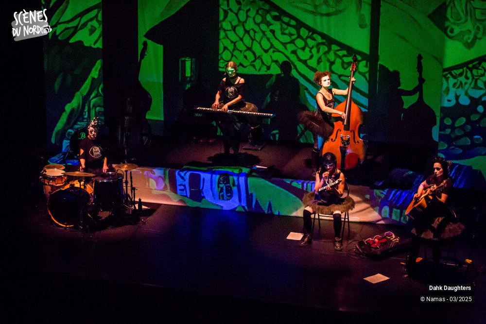 6/20 photos du spectacle Dakh Daughters