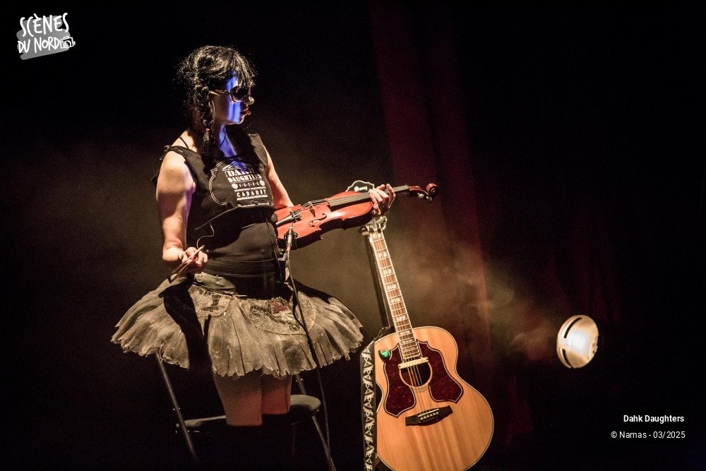 19/20 photos du spectacle Dakh Daughters