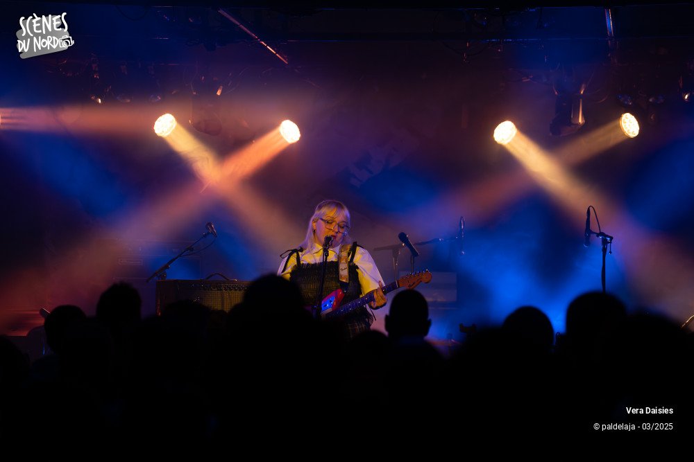 9/9 photos du spectacle Vera Daisies