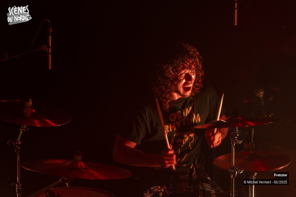 18/19 photos du spectacle frenzee au Black Lab