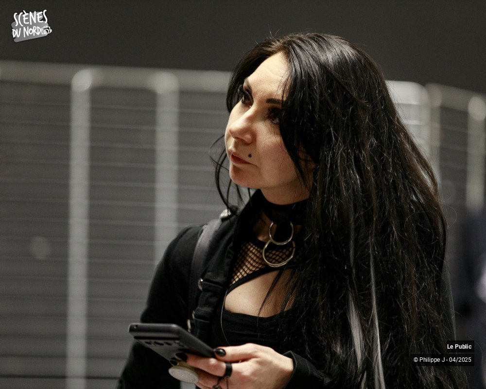 11/35 photos du spectacle FurioUs CirKus III Le Public