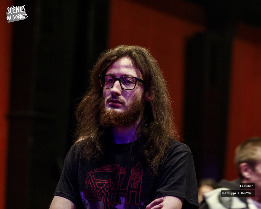 14/35 photos du spectacle FurioUs CirKus III Le Public